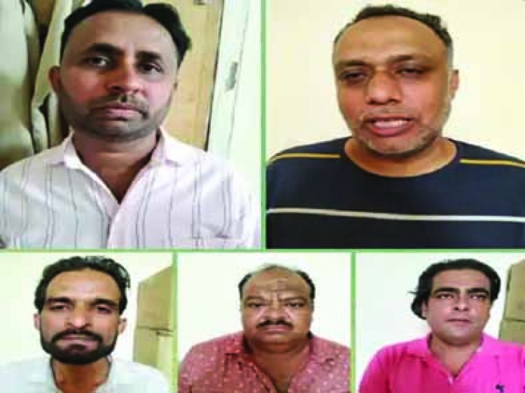 जुआ खेलते पकड़े गए 5 बड़े कारोबारी
