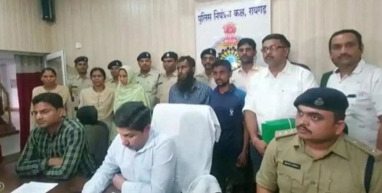 छत्तीसगढ़ फेरीवाले बनकर करते थे लाखों की चोरी, अंतरराष्ट्रीय गिरोह पकड़ाया