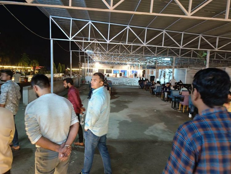 हैलो जिंदगी : पुलिस ने की रेस्टोरेंट, कैफे व क्लब की आकस्मिक चेकिंग...