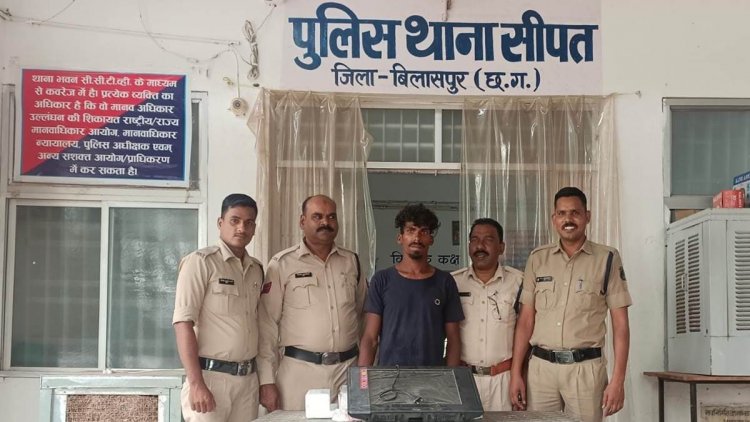 चोरी करने घुसा युवक, महिला के जागने पर बाहर से दरवाजा बंद कर भागा