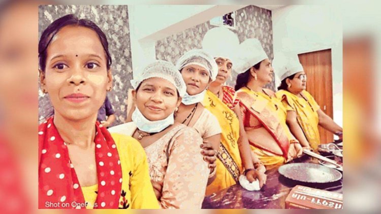 बारूदी गंध के बीच मां के खाने की सुगंध, 'माम्स फूड' परोसती है घर के बाहर घर जैसा खाना