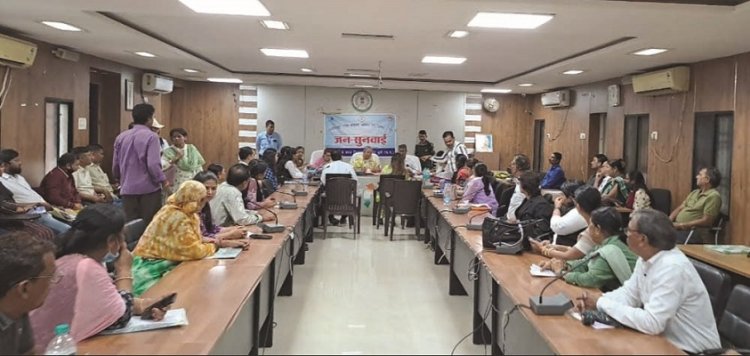 राज्य महिला आयोग की अध्यक्ष डॉ. किरणमयी नायक ने प्रकरणों पर की जनसुनवाई
