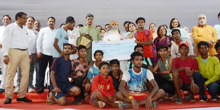 विस अध्यक्ष हुए जिला स्तरीय छत्तीसगढ़िया ओलम्पिक खेल के समापन में शामिल