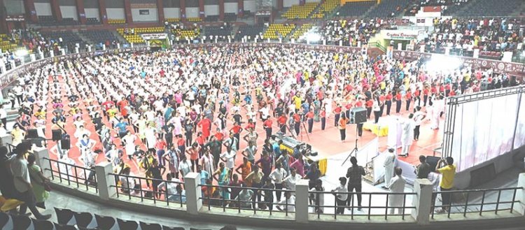 दो हजार से अधिक साधकों ने सेतुबंध आसन का किया पूर्वाभ्यास, बनेगा रिकॉर्ड...