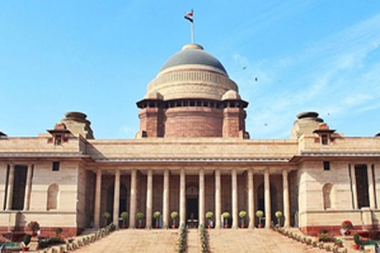 राष्ट्रपति ने सुरक्षा प्रोटोकॉल का उल्लंघन करने पर सेना के मेजर को किया बर्खास्त