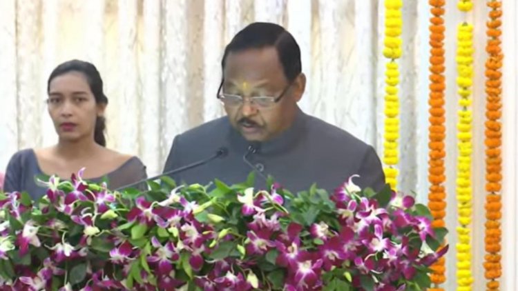राज्यपाल ने छठवीं बार विधायक रामविचार नेताम को दिलाई प्रोटेम स्पीकर की शपथ