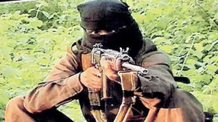 नक्सलियों ने एनएमडीसी के पंप हाउस में लगाई आग