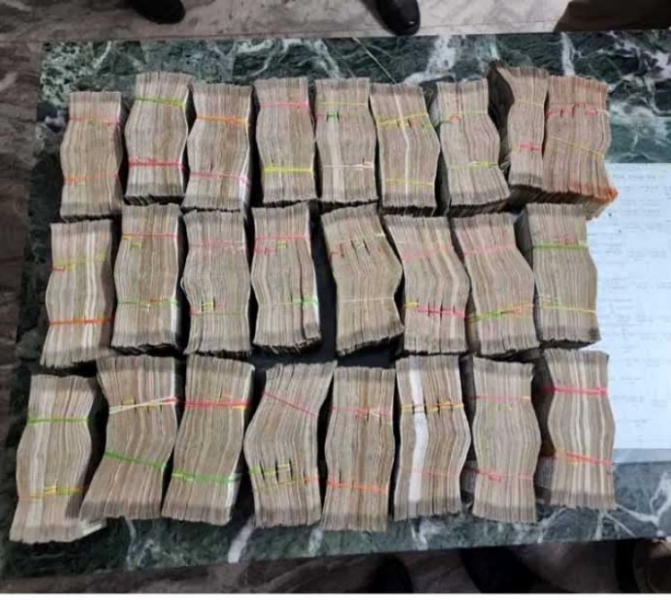 रायपुर में गुटखा कारोबारी के घर मिले 2 करोड़ 88 लाख कैश