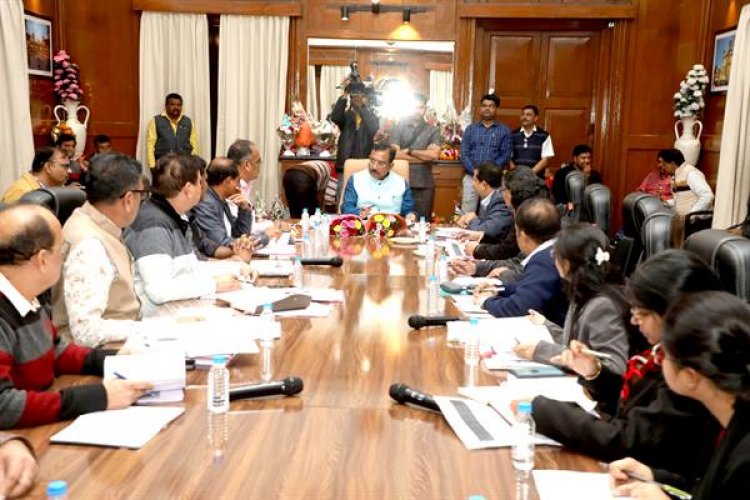 40 आदिवासी विकासखण्डों में खोले जाएंगे रानी दुर्गावती प्रशिक्षण एवं ई-लाइब्रेरी केन्द्र: डा. विजय शाह
