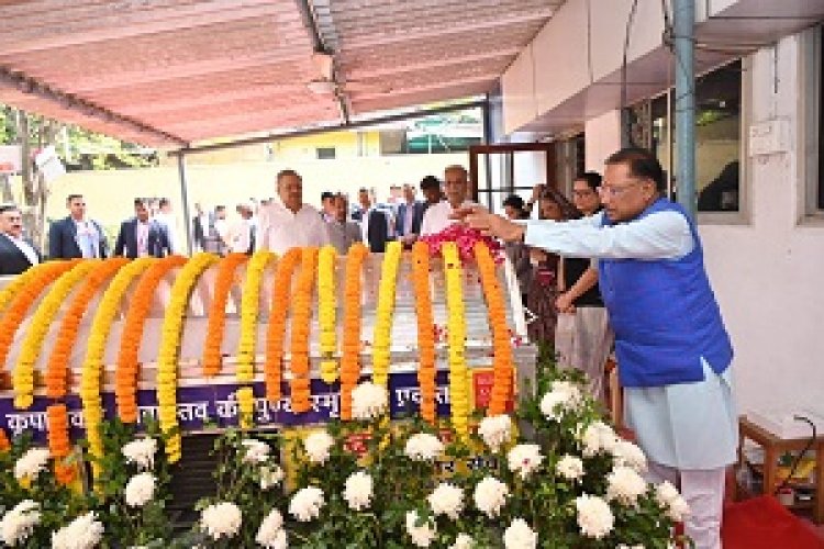 मुख्यमंत्री विष्णु देव साय राजधानी रायपुर स्थित पाटन सदन पहुंचे