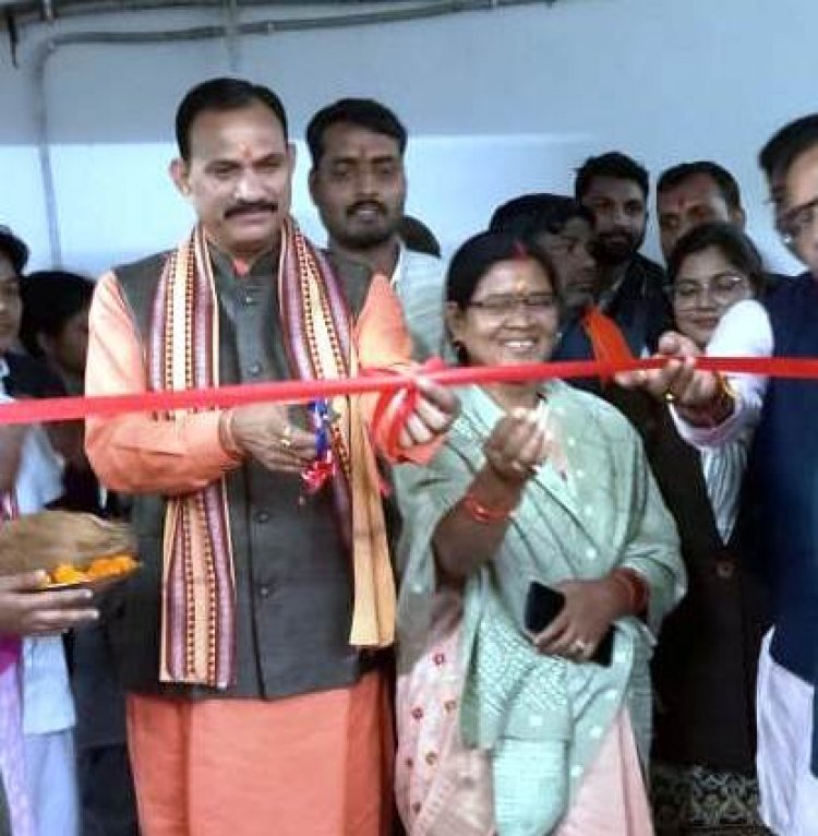 स्वास्थ्य मंत्री ने आपातकालीन आईसीयू का किया उद्घाटन