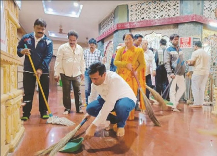 अनुष्ठान शुरू होने से पहले मंदिरों की विशेष सफाई