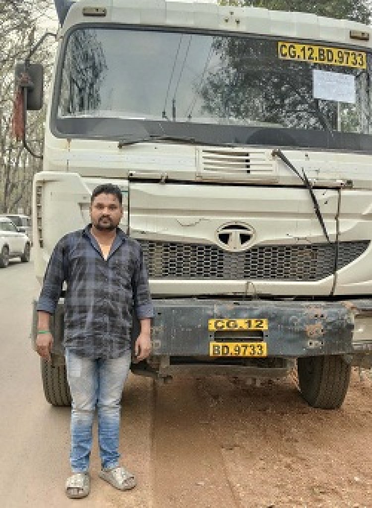 ओवरलोड वाहन पर अर्थदण्ड, 20 हजार की राशि की वसूल