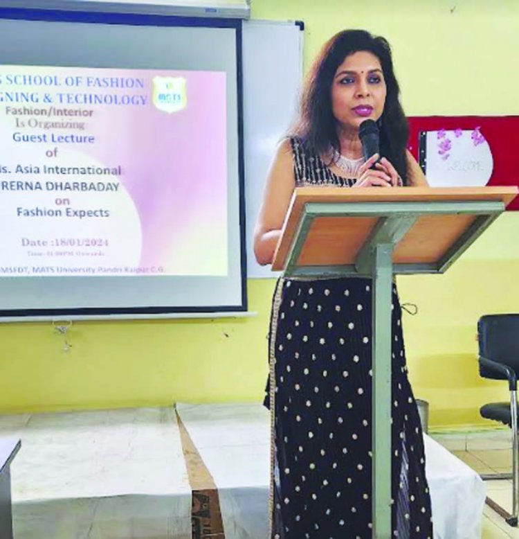 मिसेज यूनिवर्स का खिताब जीती प्रेरणा