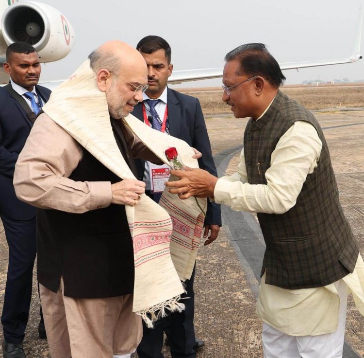 रायपुर पहुंचे गृहमंत्री शाह, सीएम साय ने किया स्वागत