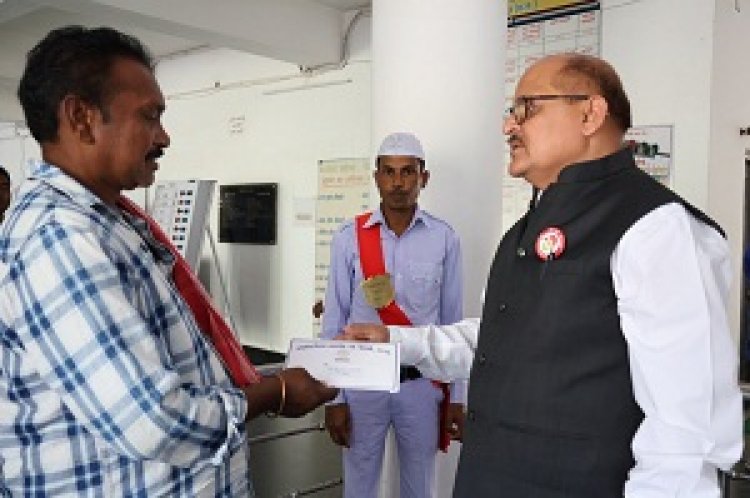 भैरमगढ़ के एक किसान को मिला गणतंत्र दिवस का प्रथम आमंत्रण