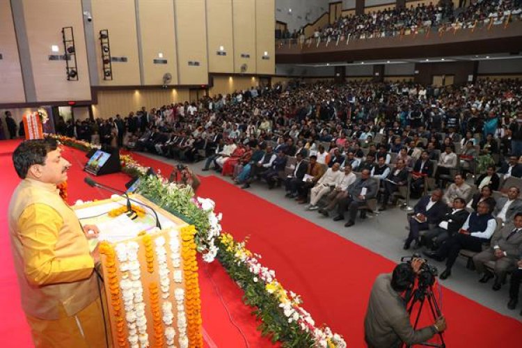 चुनौतियों का सामना करें, समाधान खोजें, शत-प्रतिशत प्रयास करें: मुख्यमंत्री डॉ. यादव