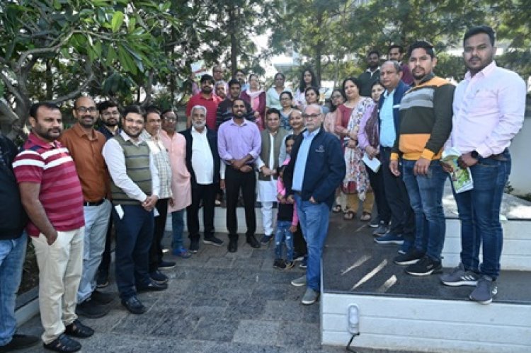 अग्रसर प्राइड कॉलोनी पहुंचे निगम आयुक्त, स्वच्छता रेस में बनेंगे नंबर- 1