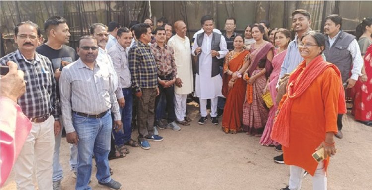 कुनबी समाज ने किया विधायक रिकेश सेन का सम्मान