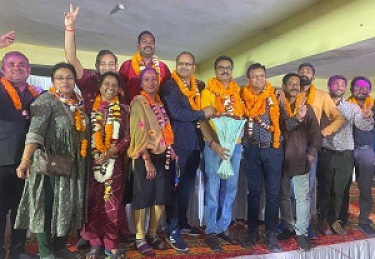 हितेंद्र तिवारी बने जिला अधिवक्ता संघ के नए अध्यक्ष, अरुण मिश्रा सचिव निर्वाचित