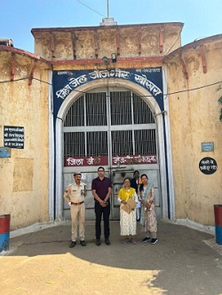 जेल निरीक्षण समिति ने किया जिला जेल खोखरा और उपजेल सक्ती का गया निरीक्षण