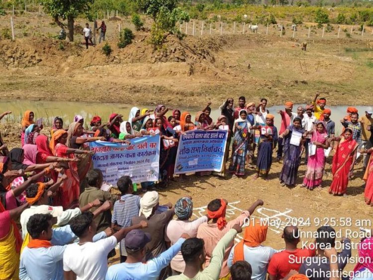 मेहनतकश श्रमिकों ने कहा मतदान करबो- कराबो