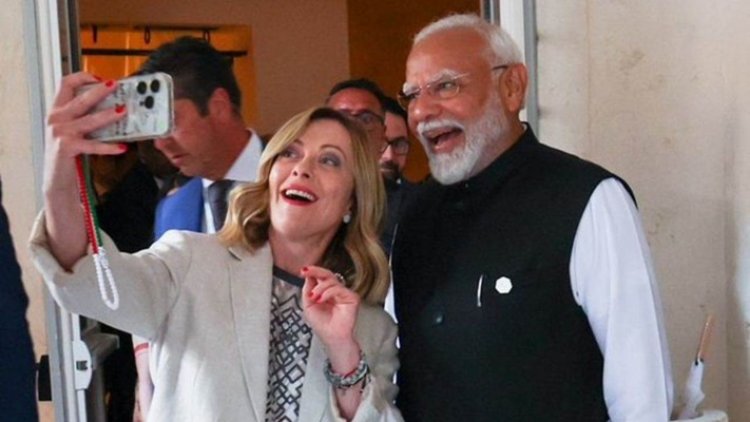 जी-7 समिट में हिस्सा लेकर भारत लौटे पीएम मोदी, जियोर्जिया मेलोनी के साथ सेल्फी हुई वायरल