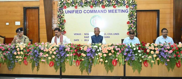 सीएम साय कर रहे नक्सल विरोधी अभियान तथा विकास कार्यों की समीक्षा...