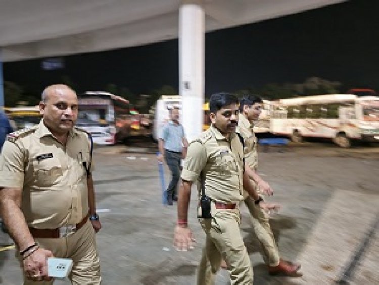 पैदल गश्त की हुई शुरुआत, अब सड़क पर घूम रहे असामाजिक तत्वों की खैर नहीं