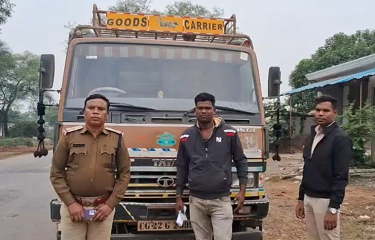 गिधौरी-सरसिंवा मार्ग पर ओवरलोड वाहनों का कटा चालान
