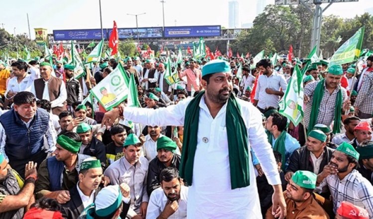 दिल्ली सल्तनत पर बार-बार क्यों करते हैं किसान चढ़ाई?