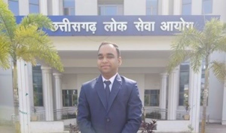 चपरासी बनकर नहीं हुए निराश, अब बन गए असिस्टेंट कमिश्नर