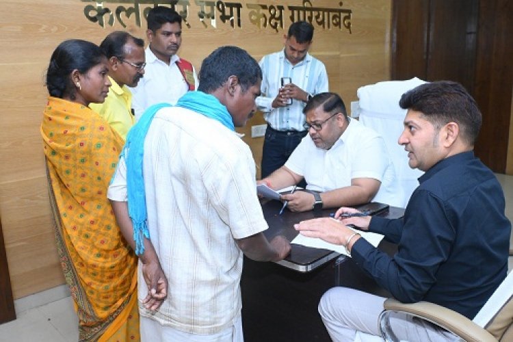 जनदर्शन में मिले 20 आवेदन