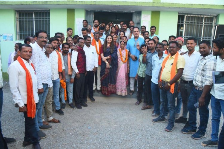 नपं इंदौरी में निर्विरोध चुने गए भाजपा उपाध्यक्ष, भावना बोहरा ने दी बधाई
