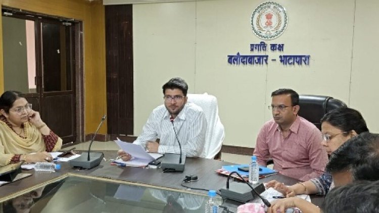 समय-सीमा के प्रकरणों का निरकारण तेजी से कराएं : कलेक्टर