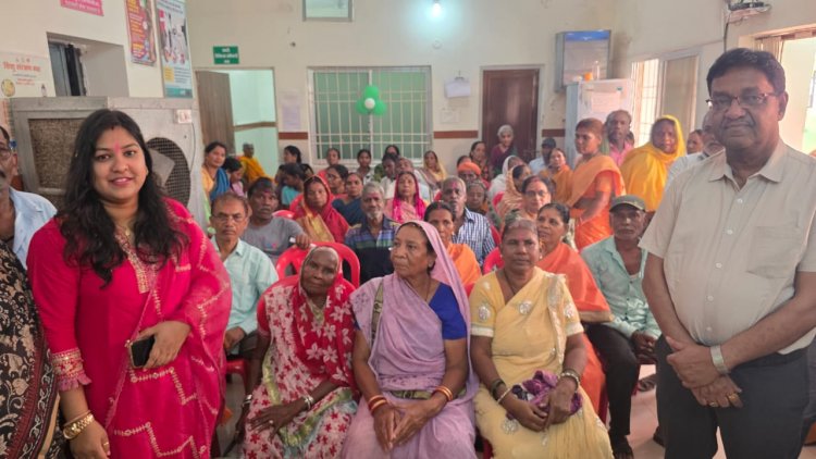 रायपुर के आयुष्मान आरोग्य मंदिर में दाई-बबा दिवस का भव्य आयोजन