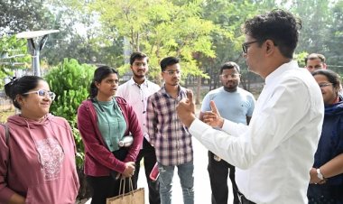 नालंदा परिसर में युवाओं से मिले वित्तमंत्री ओपी चौधरी