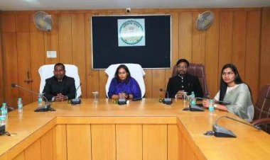 सर्वोपरि कर्तव्य निर्वहन से देश की संवैधानिक बुनियाद को करें मजबूत : कलेक्टर ममगाईं