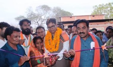 वित्त मंत्री ओपी चौधरी ने बरमेकला ब्लॉक में लगभग 1 करोड़ विकास कार्यों का लोकार्पण और 9 लाख का भूमिपूजन किया