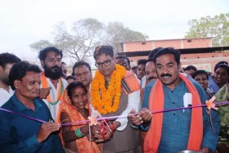 वित्त मंत्री ओपी चौधरी ने बरमेकला ब्लॉक में लगभग 1 करोड़ विकास कार्यों का लोकार्पण और 9 लाख का भूमिपूजन किया