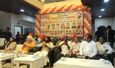 कैबिनेट मंत्री गुरु खुशवंत साहेब की उपस्थिति में नगर पालिका आरंग के नवनियुक्त एल्डरमैनों का शपथ ग्रहण समारोह संपन्न।