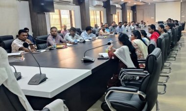 अपर कलेक्टर की अध्यक्षता में राजस्व कर्मचारियों को मिला प्रशिक्षण