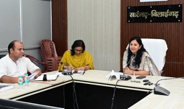 कलेक्टर ने ली प्राइवेट हॉस्पिटल संचालकों की बैठक