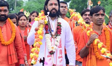 बरसते पानी में भी नहीं रुके कांवड़ियों के कदम, कैबिनेट मंत्री गुरु खुशवंत साहेब जी के नेतृत्व में निकला विशाल कांवड़ यात्रा