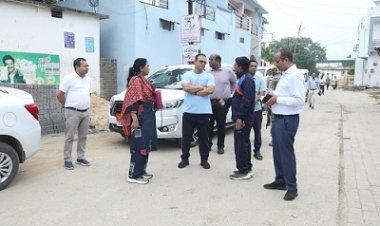 नवपदस्थ कलेक्टर ने नगरीय क्षेत्र में भ्रमण कर समस्याओं की ली जानकारी