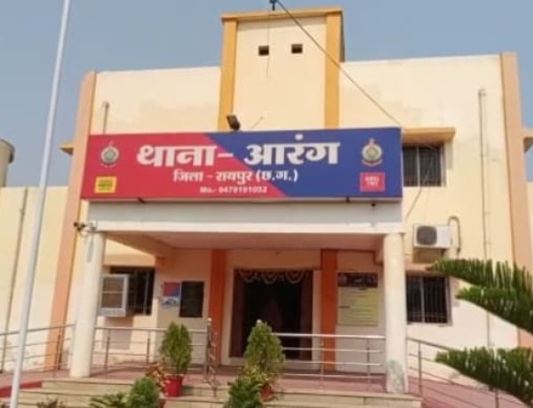 निर्माणाधीन तीन मंजिला मकान से गिरकर युवक की मौत, हादसे की जांच में जुटी पुलिस; आत्महत्या की आशंका