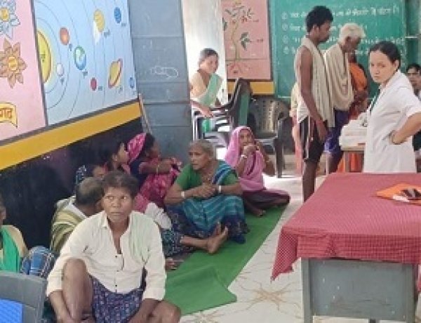 फरसवानी गांव में टीबी मुक्त भारत के स्वास्थ्य शिविर का आयोजन