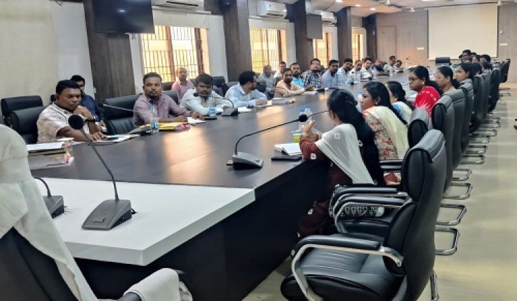 अपर कलेक्टर की अध्यक्षता में राजस्व कर्मचारियों को मिला प्रशिक्षण