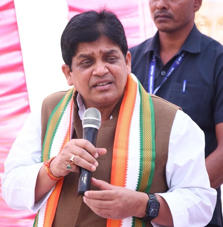 नितिन नबीन के गढ़ में कमल मुरझाया, दतिया में कांग्रेस का परचम”: उपचुनावों में भाजपा की दुर्गति पर डॉ. शिवकुमार डहरिया का करारा प्रहार।