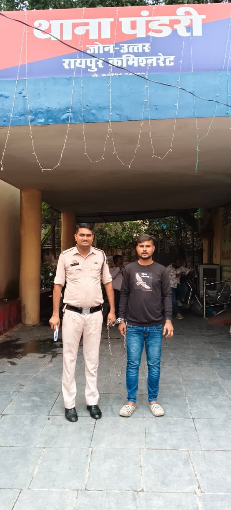 दरवाजा खुला देख घर में घुसा चोर, ₹12 हजार पार; 8 घंटे में पुलिस ने दबोचा